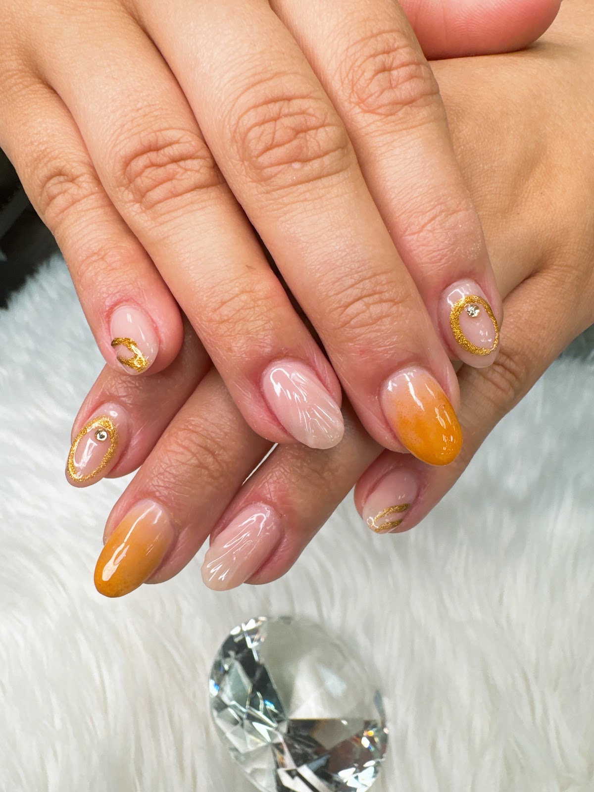 Polished Nail Bar 1
